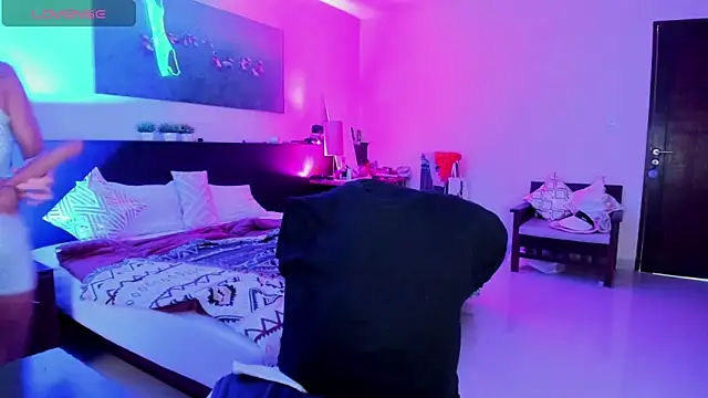 Snapshot of PrincessVS chatting on 03-13-25, 04:05 PrincessVS online show from 03-13-25, 04:05