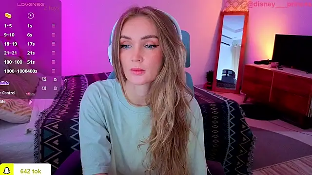 Snapshot of PrincessVS chatting on 11-13-25, 03:38 PrincessVS online show from 11-13-25, 03:38