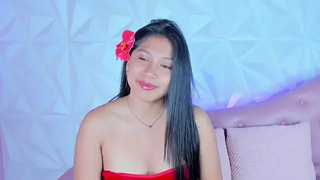 LinnaGardenia online show from 12-06-24, 01:44