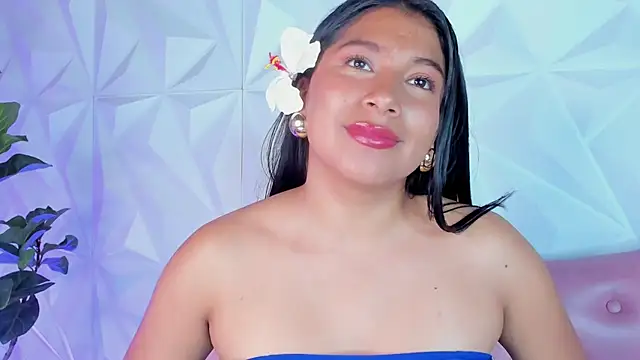 LinnaGardenia online show from 01-24-25, 11:56