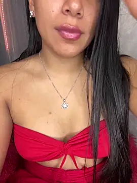 LinnaGardenia online show from 03-16-25, 10:20