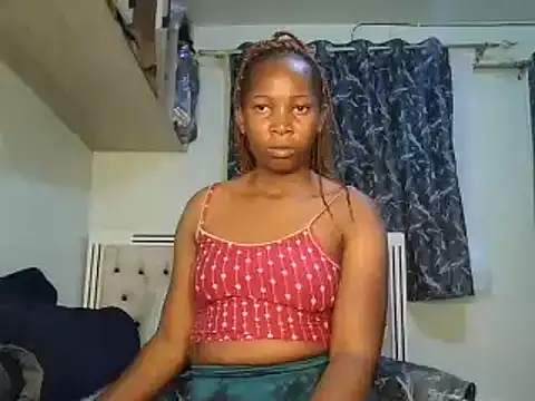 Petitiebooty online show from 01-25-25, 11:34