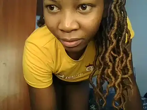 Petitiebooty online show from 02-23-25, 02:40