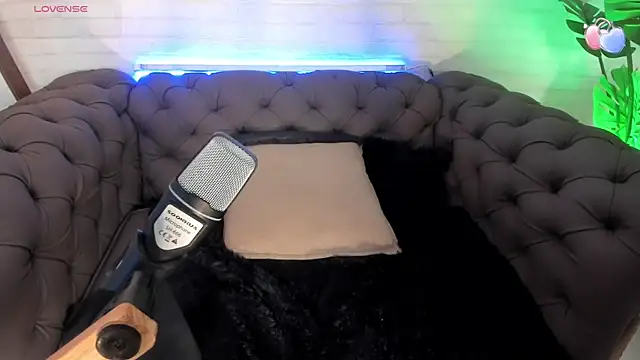 Snapshot of jessymorgan_ chatting on 02-27-25, 03:58 jessymorgan online show from 02-27-25, 03:58