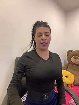 Snapshot of Alanna_atm_ chatting on 06-04-26, 10:32 Alanna atm online show from 06-04-26, 10:32