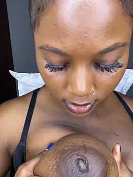 chocogirl01 online show from 01-19-25, 12:39