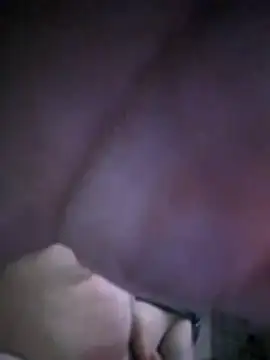 Snapshot of iambradz chatting on 11-21-25, 09:13 iambradz online show from 11-21-25, 09:13