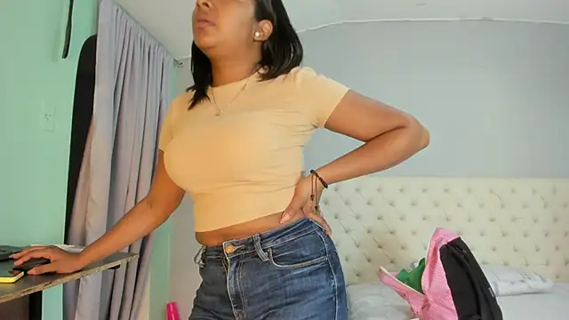 nami sam01 online show from 03-18-25, 12:36