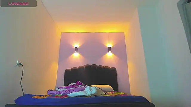 Sofia Clauss  online show from 09-16-25, 03:40