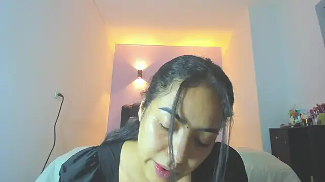 Snapshot of Sofia_Clauss_ chatting on 04-30-26, 05:25 Sofia Clauss online show from 04-30-26, 05:25