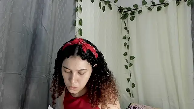 Snapshot of gabriela_duarte1 chatting on 11-16-25, 06:41 gabriela duarte1 online show from 11-16-25, 06:41