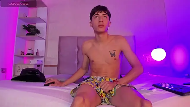 AlessandroDybala online show from 12-29-24, 02:52