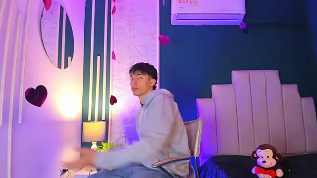 AlessandroDybala online show from 02-15-25, 12:11