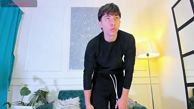 AlessandroDybala online show from 10-21-25, 12:06