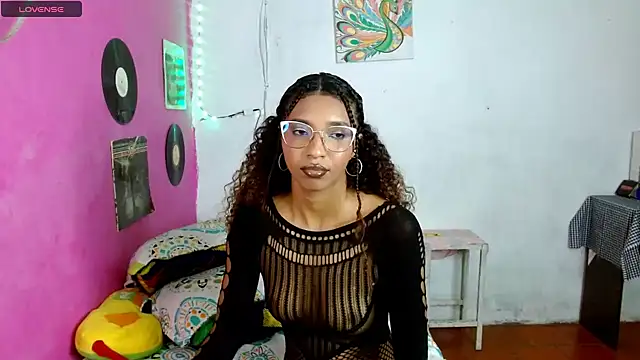 Snapshot of sensitive_brunette chatting on 01-16-25, 12:34 sensitive brunette online show from 01-16-25, 12:34