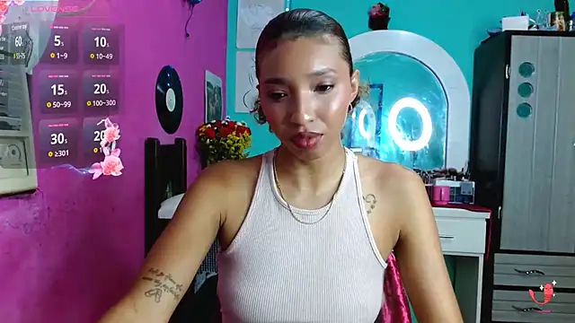 Snapshot of sensitive_brunette chatting on 10-09-25, 12:52 sensitive brunette online show from 10-09-25, 12:52