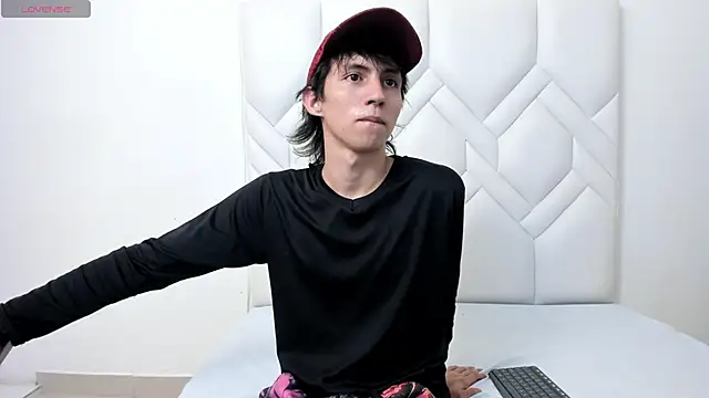 JeanRam18 online show from 09-12-25, 07:58