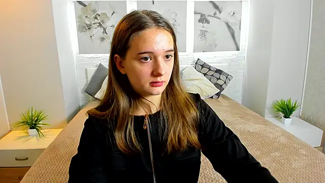 Snapshot of Grand_Vita chatting on 12-19-24, 05:18 Grand Vita online show from 12-19-24, 05:18