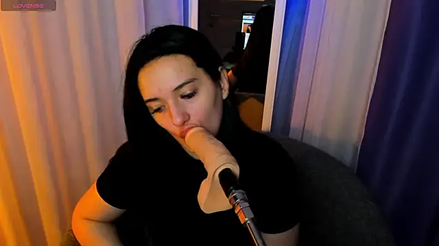 Snapshot of Grand_Vita chatting on 03-06-25, 10:41 Grand Vita online show from 03-06-25, 10:41