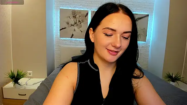 Snapshot of Grand_Vita chatting on 09-27-25, 10:42 Grand Vita online show from 09-27-25, 10:42