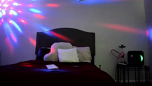 yiauana online show from 09-09-25, 08:47