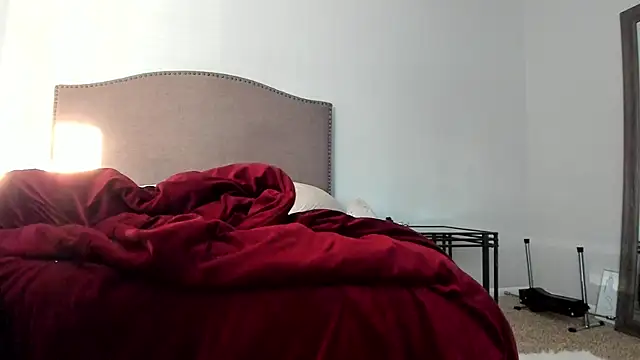 yiauana online show from 09-27-25, 01:05