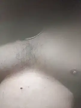 Snapshot of crowten chatting on 09-17-25, 06:15 crowten online show from 09-17-25, 06:15