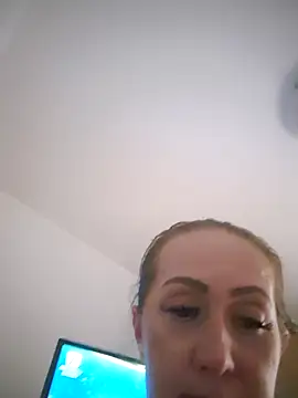 AvaLloyd online show from 02-27-25, 02:00