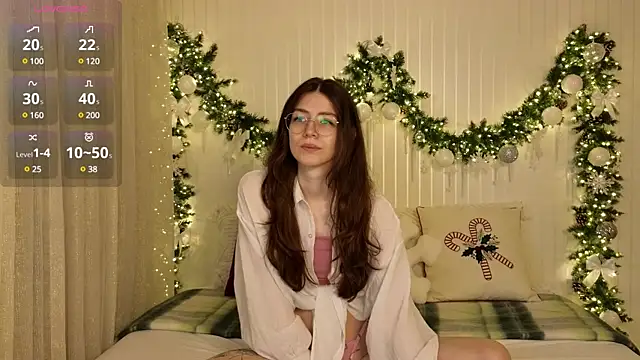 Snapshot of Ester_Hill chatting on 01-08-25, 10:16 Ester Hill online show from 01-08-25, 10:16