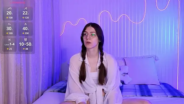 Snapshot of Ester_Hill chatting on 01-13-25, 09:52 Ester Hill online show from 01-13-25, 09:52