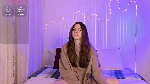 Snapshot of Ester_Hill chatting on 01-19-25, 09:13 Ester Hill online show from 01-19-25, 09:13