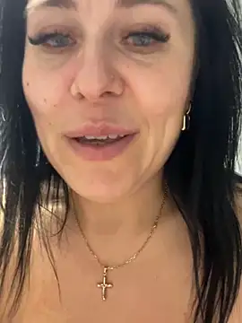 Snapshot of CuteNata chatting on 01-10-25, 05:24 CuteNata online show from 01-10-25, 05:24