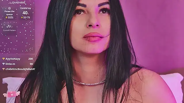 Snapshot of EmilyColle_ chatting on 03-17-25, 05:01 EmilyColle online show from 03-17-25, 05:01