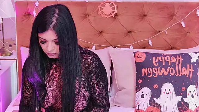 Snapshot of EmilyColle_ chatting on 10-29-25, 05:42 EmilyColle online show from 10-29-25, 05:42