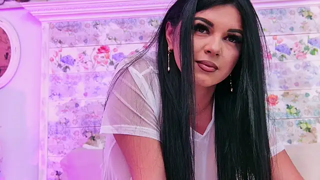 Snapshot of EmilyColle_ chatting on 11-12-25, 07:35 EmilyColle online show from 11-12-25, 07:35