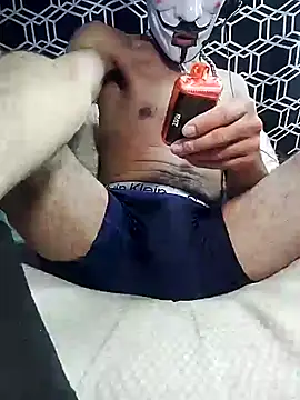 Snapshot of Sir-meltsclearrockzalot chatting on 02-08-25, 08:52 Sir-meltsclearrockzalot online show from 02-08-25, 08:52