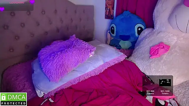 KittyHot20 online show from 10-12-25, 01:59