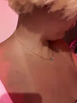 Snapshot of _morpho_ chatting on 01-02-25, 03:19 morpho online show from 01-02-25, 03:19