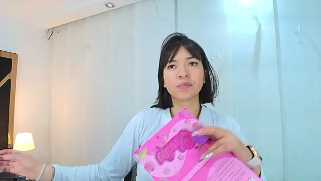Snapshot of lina_bedoya_ chatting on 09-26-25, 11:36 lina bedoya  online show from 09-26-25, 11:36