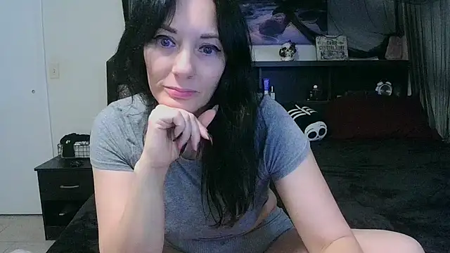 CrystalLakeXO online show from 04-26-26, 05:16