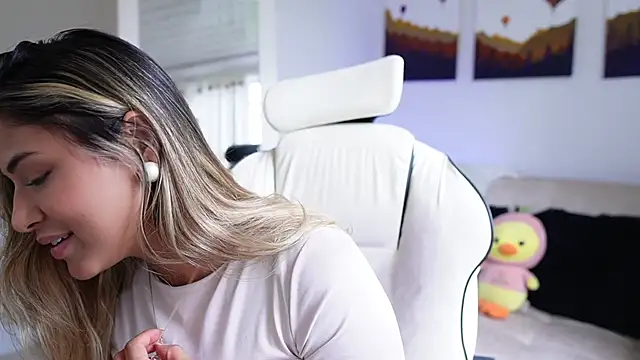 SaraParisi online show from 02-04-25, 09:10