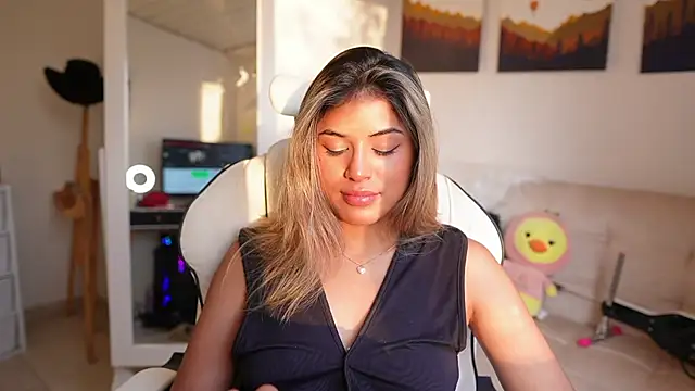 SaraParisi online show from 02-07-25, 10:41