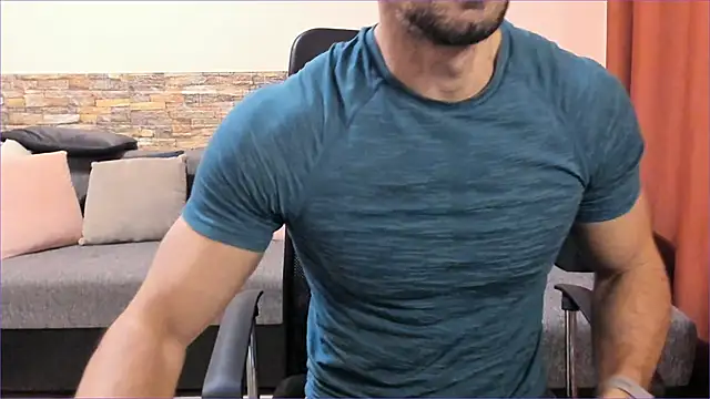 HotHunkTrainer online show from 10-07-25, 06:54