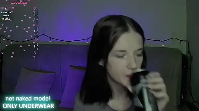 Snapshot of Miya_Dream_UKR chatting on 12-18-24, 10:02 Miya Dream UKR online show from 12-18-24, 10:02