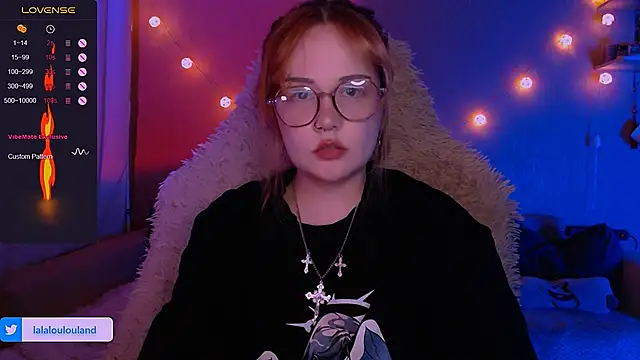 Snapshot of lala_loulou_land chatting on 02-26-25, 09:48 lala loulou land online show from 02-26-25, 09:48