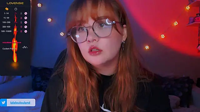 Snapshot of lala_loulou_land chatting on 09-21-25, 08:10 lala loulou land online show from 09-21-25, 08:10
