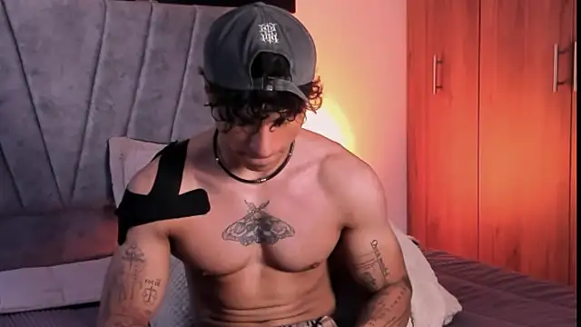 Thomas Fit1 online show from 10-08-25, 05:43