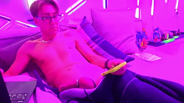 Snapshot of YouLikeBigDick9 chatting on 01-23-25, 05:35 YouLikeBigDick9 online show from 01-23-25, 05:35