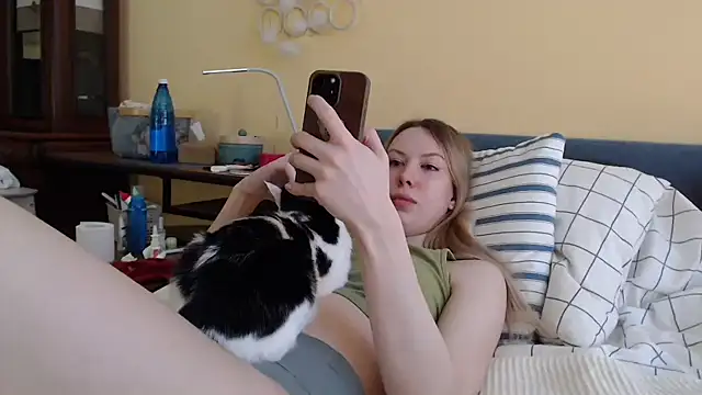 Scarlettford online show from 02-21-25, 02:06