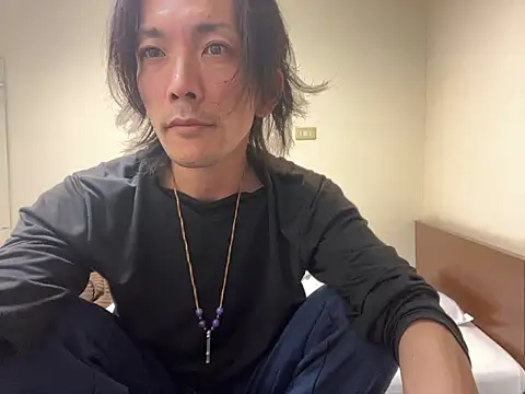 Katakuriko-Denpun online show from 11-04-25, 08:57